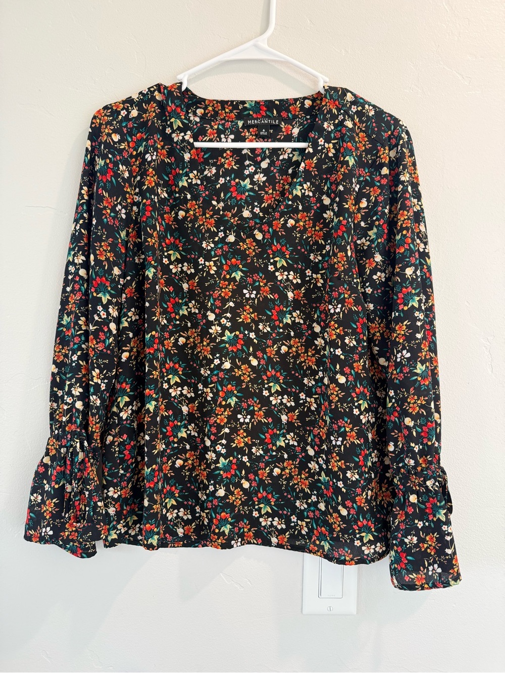J. Crew Mercantile Black Ditsy Floral Flared Bell-Sleeve V-Neck Top SIze 6